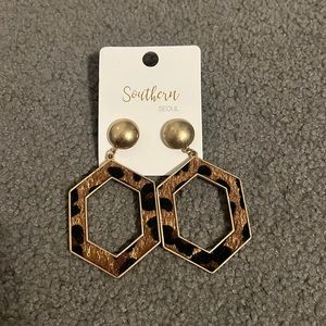 Southern Seoul Animal Print Earrings (new)